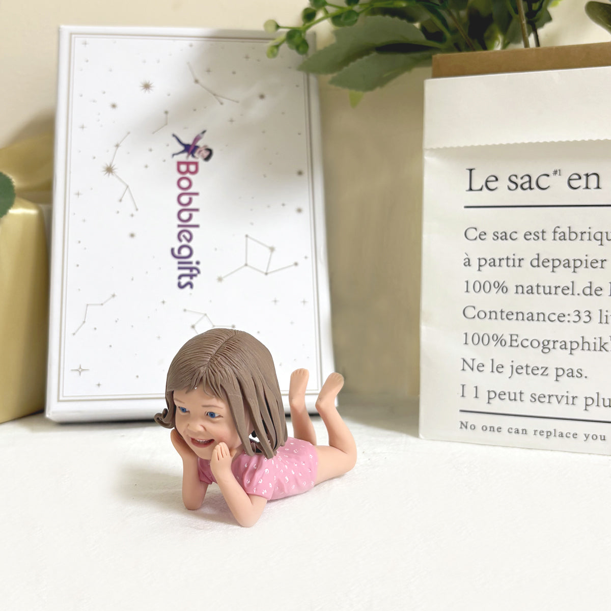 Personalized Kid Figurine Mobile Holder