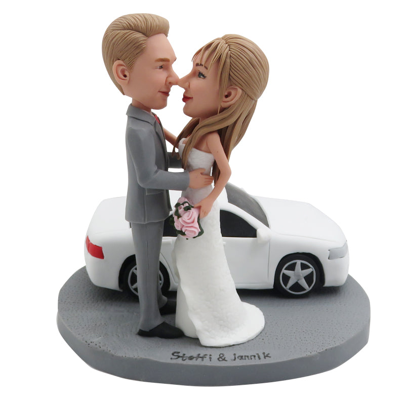 Wedding Couple Bobbleheads with Car