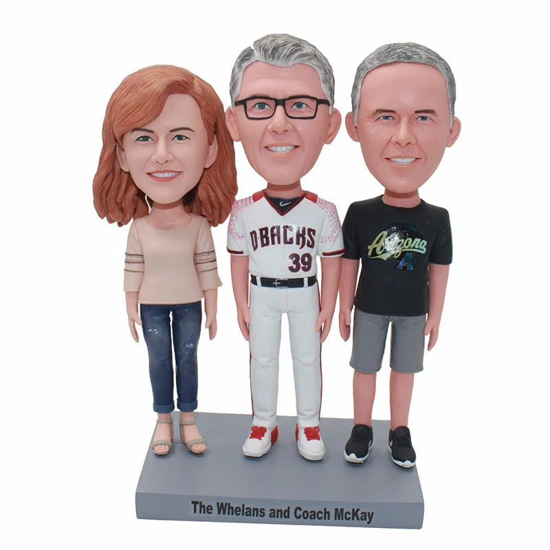 80 Bobble Head Family Stock Photos, High-Res Pictures, and Images - Getty  Images